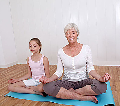 老年,女人,女孩,瑜伽练习