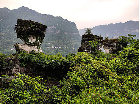 宜昌,三峡人家,长江,运输,航道,民俗,表演,风景,景点,旅游,高山,瀑布,河流,神秘,树木,植被,峡谷,壮观