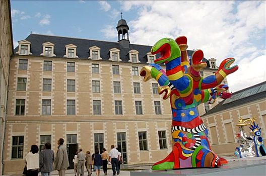 法国,卢瓦尔河地区,曼恩-卢瓦尔省,艺术,博物馆,雕塑,前景,游人,户外