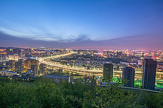 车水马龙繁华夜景