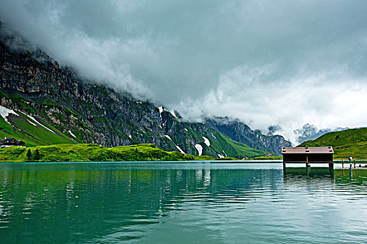 瑞士特吕湖
