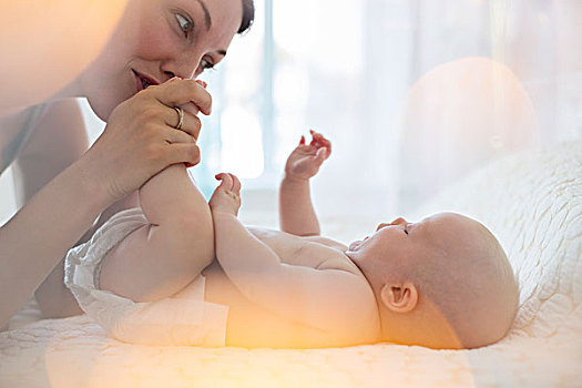 母親,吻,嬰兒,腳