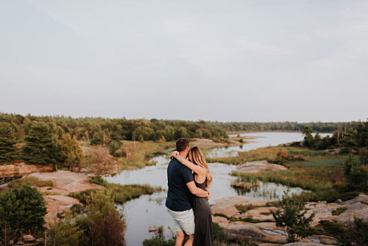 情侣,享受,风景,河,阿尔冈金公园,加拿大
