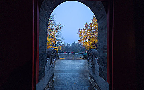 栖霞寺山门