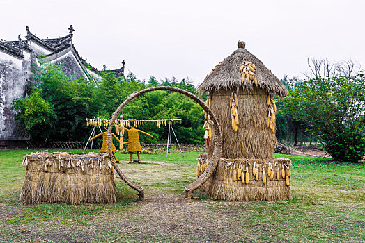 徽州乡村粮囤,中国安徽省歙县棠樾古村