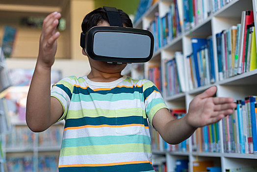 男生,虚拟现实,耳机,图书馆
