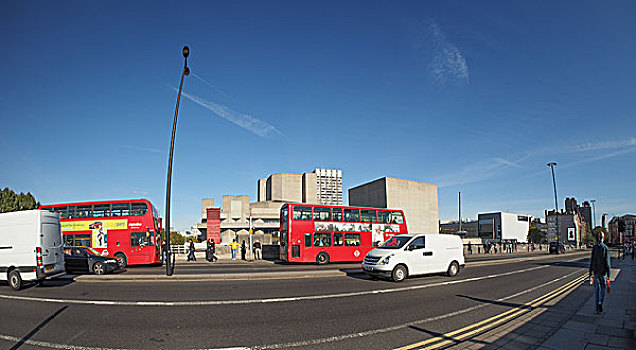 红色公交车,伦敦