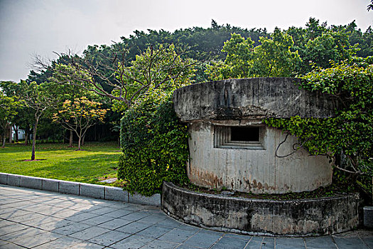 福建厦门鼓浪屿岛上残留的碉堡