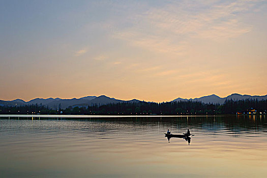 杭州西湖,晚霞,逆光,剪影效果