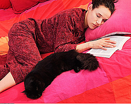 女人,睡觉,床,猫,书本