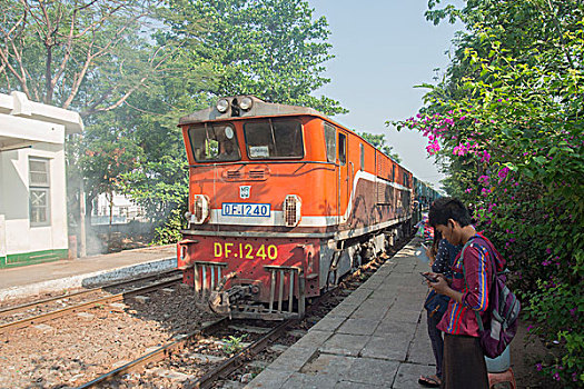 亚洲,缅甸,仰光,列车