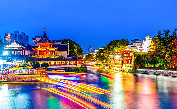 南京秦淮河夜景和城市景观