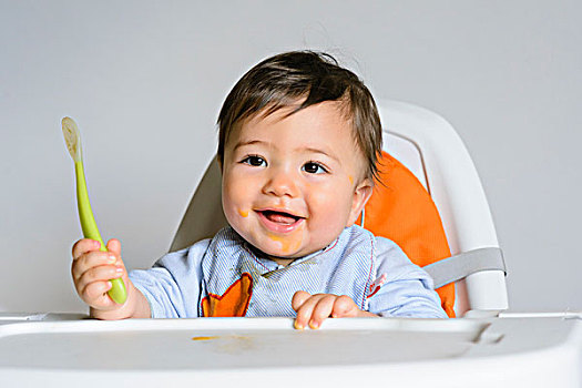 男婴,吃,勺子,高脚椅,棚拍