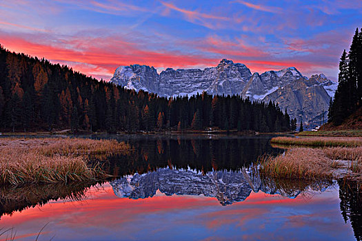 湖,日出,秋天,地区,威尼托,白云岩,阿尔卑斯山,意大利