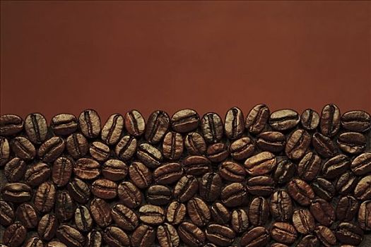 咖啡豆,褐色背景