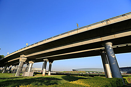 高速公路高架桥