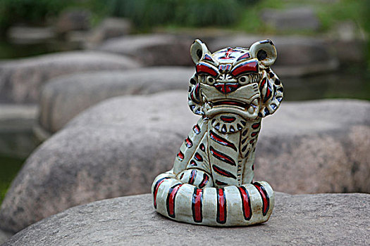 陶泥雕塑老虎