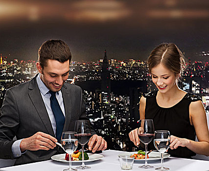 餐馆,情侣,假日,概念,微笑,吃饭,主菜,红酒