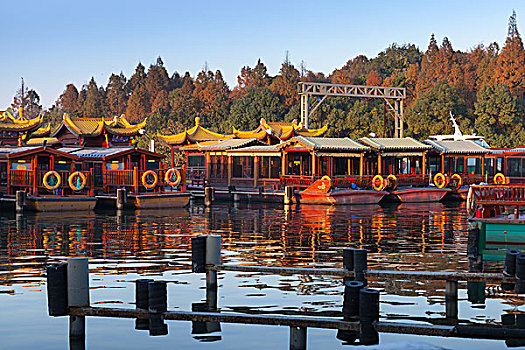 传统,中国,木质,娱乐,船,停泊,西部,湖,海岸,著名,公园,杭州,城市