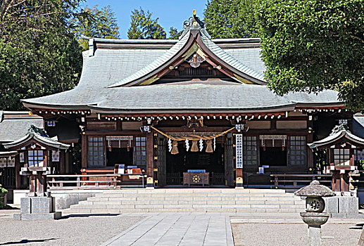 水前寺成趣园是仿造江户时代从江户日本桥至京都三条大桥间东海道上的53道美景缩小而建的,别具情趣,园内风景优雅,为典型的桃山风格的纯日本风情回游式庭院