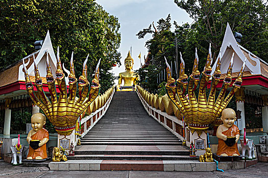 金色,佛像,楼梯,寺院,庙宇,芭提雅,省,泰国,亚洲
