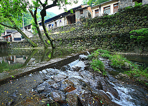 小溪,老房子,山泉,流水