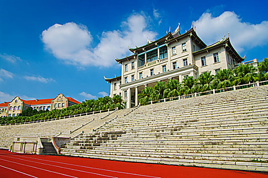 厦门大学