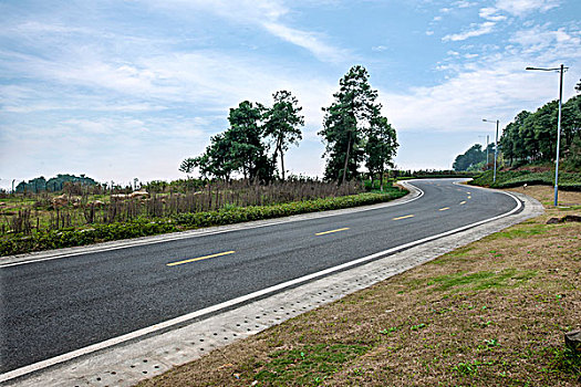 重庆市著名旅游风景区铁山坪公路