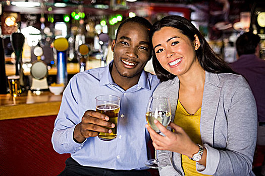 幸福伴侣,喝,一起,酒吧