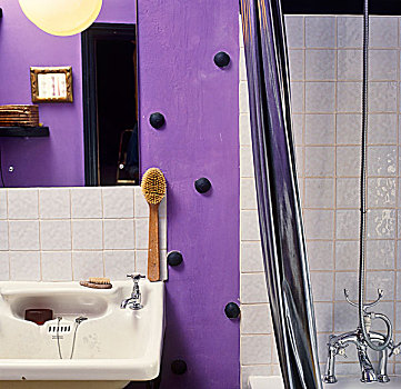 浴室,鲜明,紫色,墙壁,黑色,斑点,球,浴帘,夸张风格,银