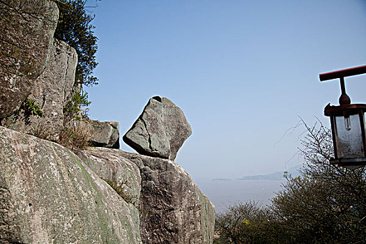 舟山市普陀山奇石