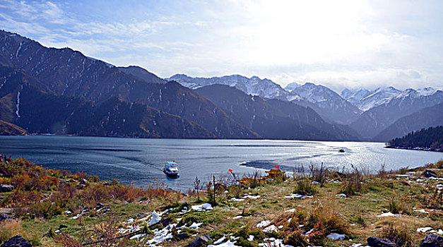新疆,天池,湖泊,高原,水库,景点,旅游,风景,地理,奇特