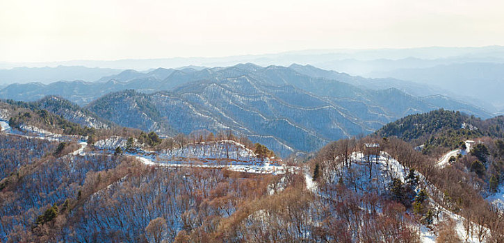 陕西黄龙县神道岭冬天雪景
