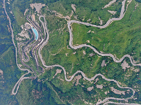 盘山路