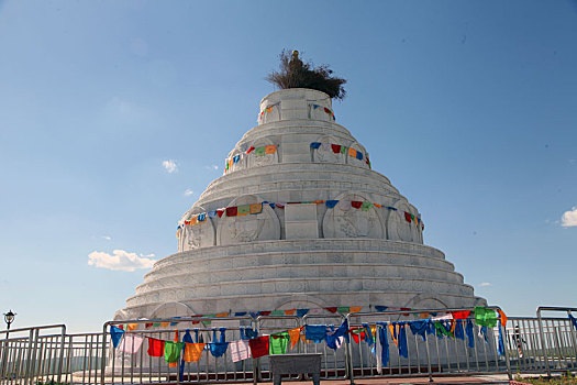 内蒙古西乌珠穆沁旗,佛教圣地乌兰五台