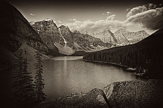 黑白,深褐色,冰碛,湖,早晨,十峰谷,班芙国家公园,落基山脉,艾伯塔省,加拿大