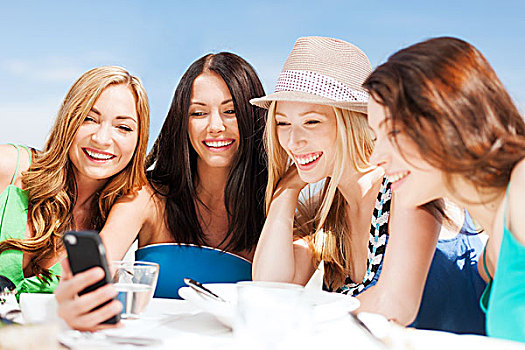 暑假,度假,科技,女孩,看,智能手机,咖啡,海滩