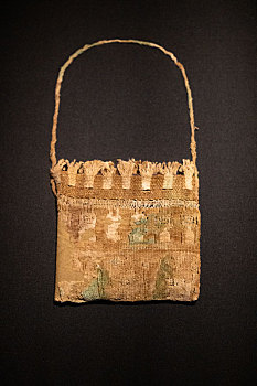 秘鲁西坎国家博物馆藏西坎文化装古柯的小袋