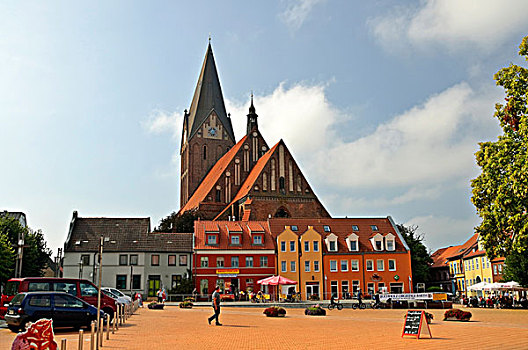 市场,教堂,梅克伦堡前波莫瑞州,德国,欧洲