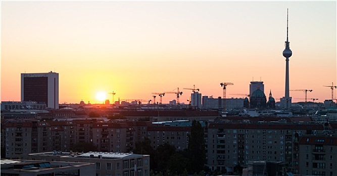 日出,上方,柏林