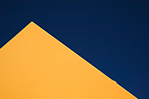 黄色,金属,形状,金字塔,蓝天,魁北克,加拿大