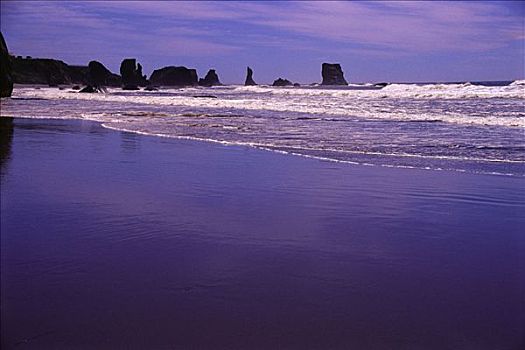 海滩,海浪,岩石构造,班顿海滩,俄勒冈海岸,俄勒冈,美国