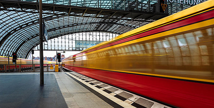 离开,柏林,中央车站,德国,欧洲