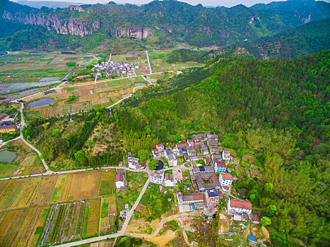 浙江,台州,天台县,龙溪乡,乡村,航拍,俯瞰,田园,春色,小溪,绿色,山村,大地,全景,清明