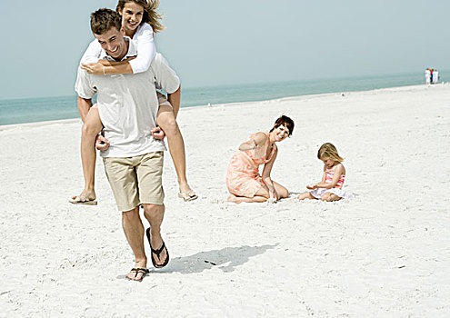 父亲,青少年,女儿,驮负,海滩,母亲