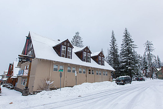 美国俄勒冈雪后山村