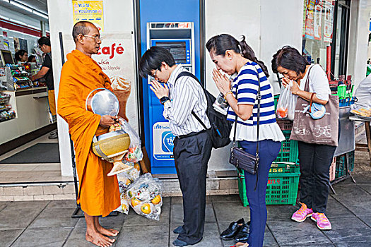 泰国,曼谷,人,给,供品,僧侣