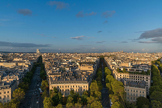 法国巴黎城市景观,航拍香榭丽舍大街
