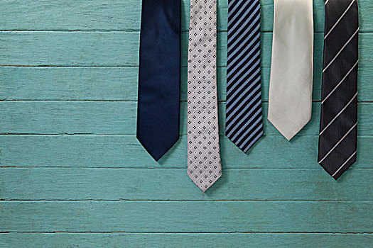 多样,领带,悬挂,绿色,墙壁,木墙