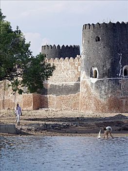 堡垒,苏丹,桑给巴尔岛,中间,19世纪,建造,印象深刻,结束,潮汐,水道,乡村,帕泰岛,军队,带来,居民